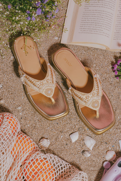 The Chicas Flat Sandals