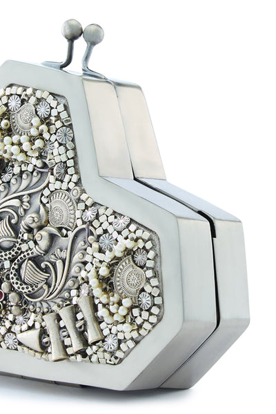 INDIA EDIT SLINGETTE CLUTCH