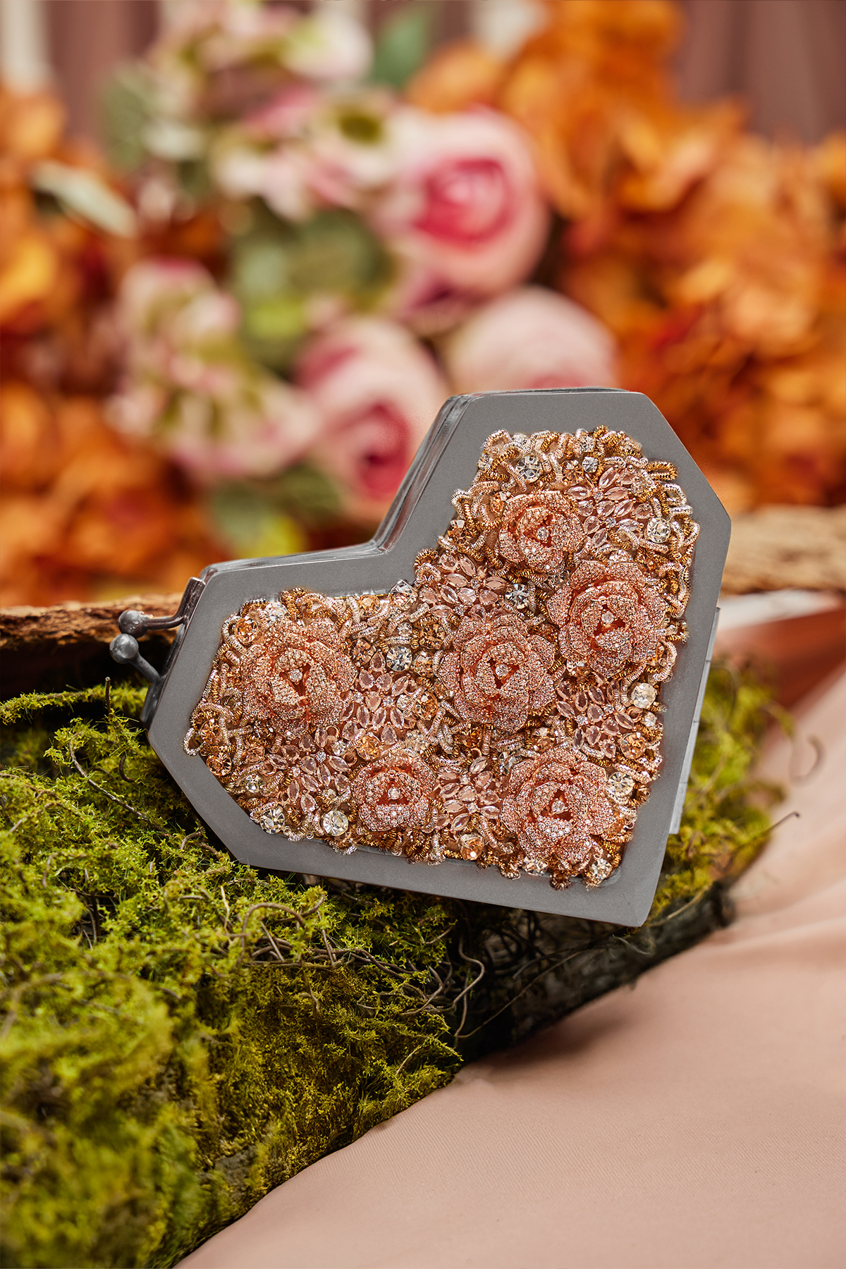 ROSALIA SLINGETTE CLUTCH