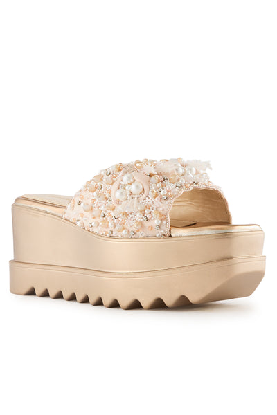 Fleur de Pearl Sandals