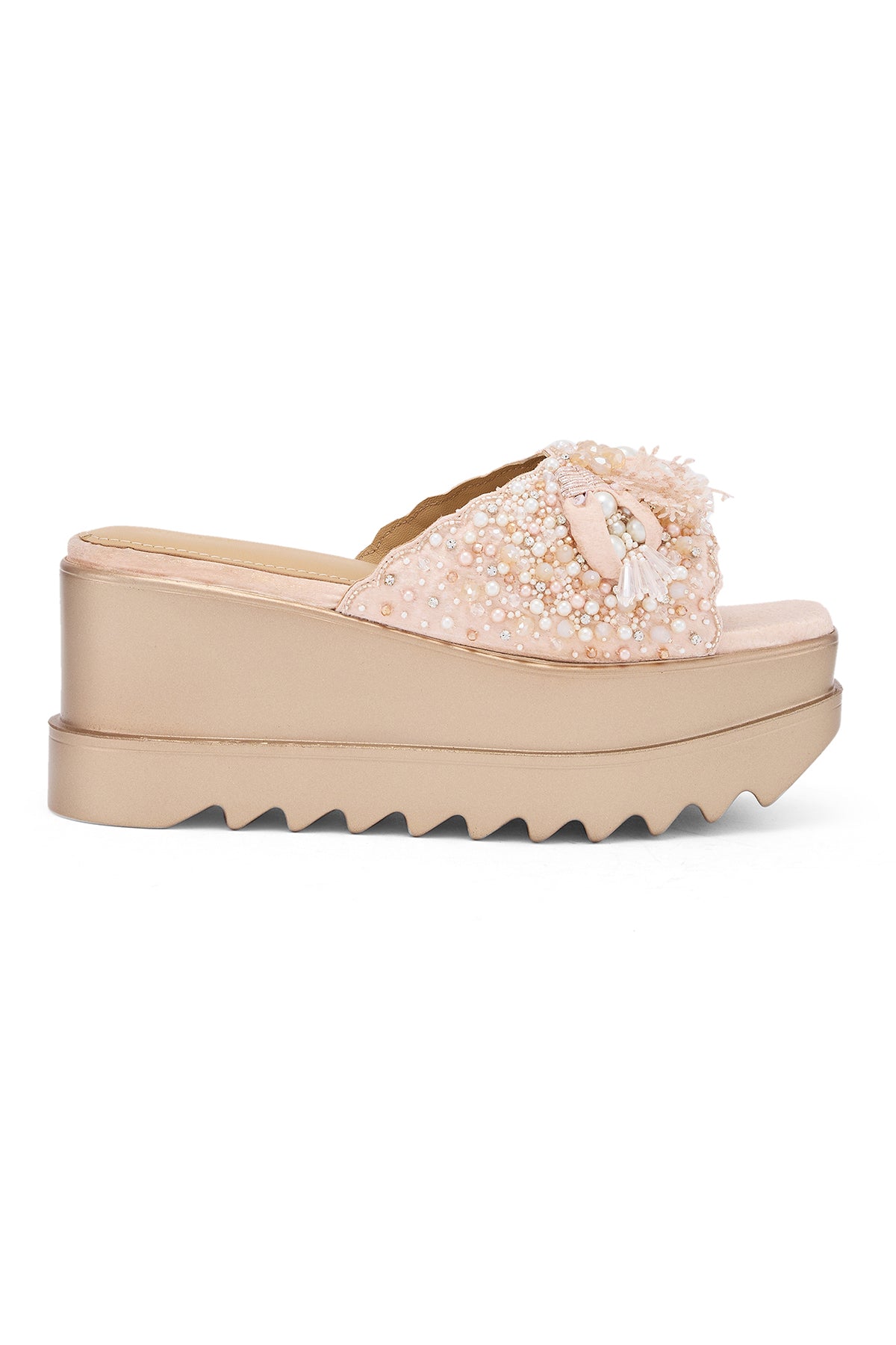 Fleur de Pearl Sandals