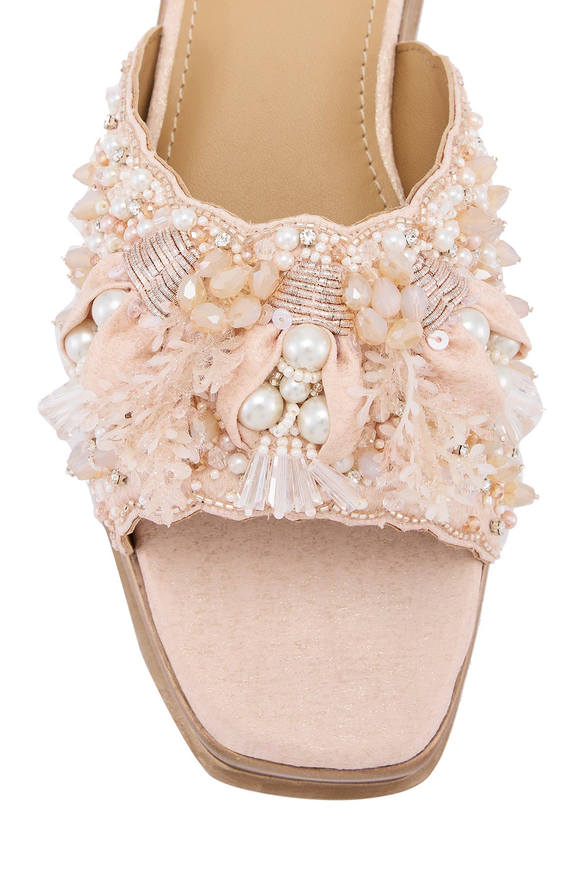 Fleur de Pearl Sandals