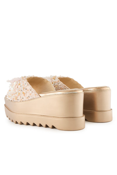 Fleur de Pearl Sandals