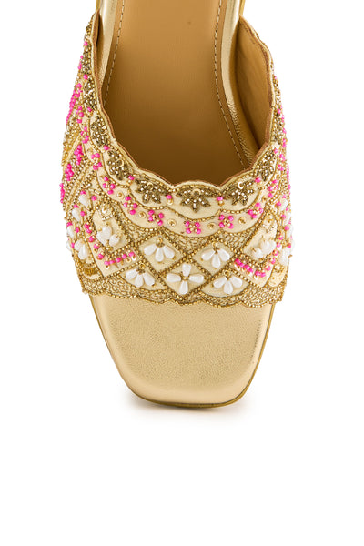 Vintage Wink Sandals