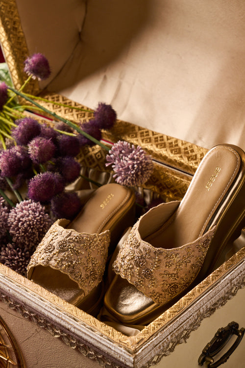 Jhumka Crew Wedge Sandals