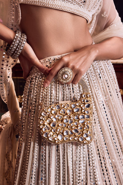 ALLURE ANNETTE CLUTCH