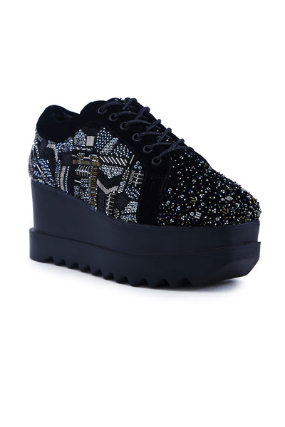 No Nazar Wedge Sneakers