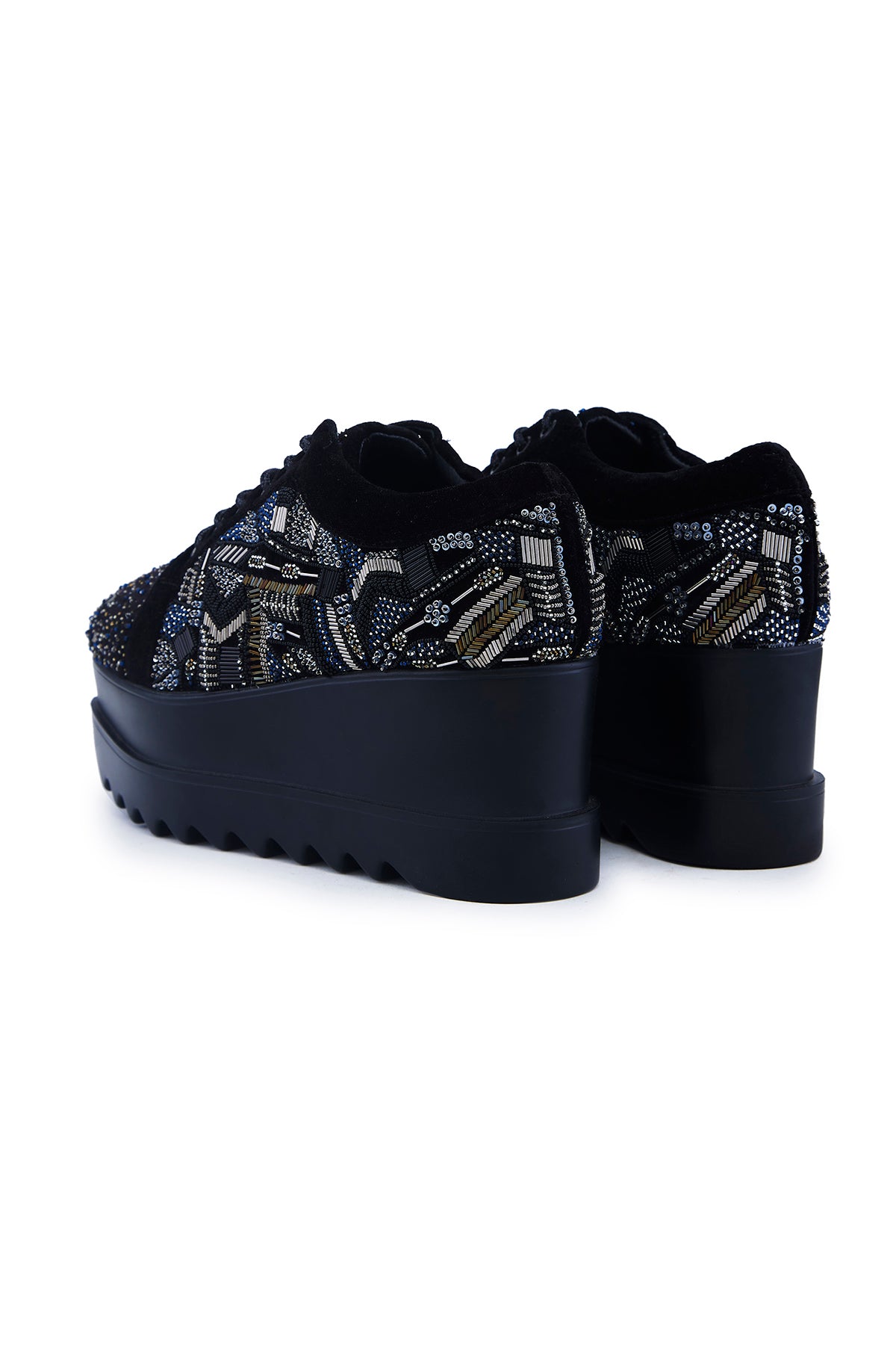 No Nazar Wedge Sneakers