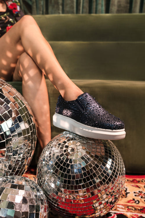 Meetcute Classic Sneakers