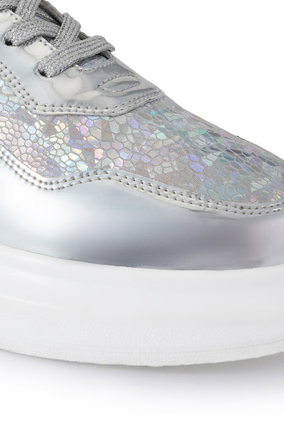 Disco 22 Classic Sneakers With Lace Up Style